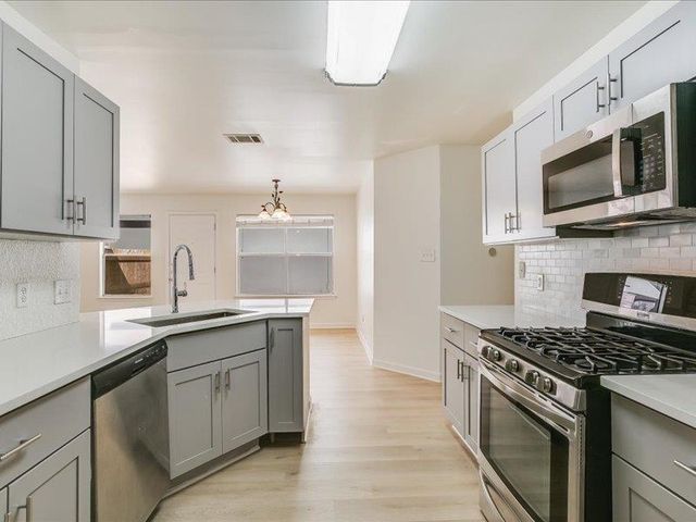 817 Smoke Signal PASS, Pflugerville, TX 78660