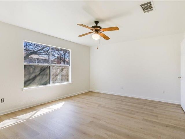 817 Smoke Signal PASS, Pflugerville, TX 78660