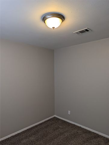 1820 Warren Lane, Fort Worth, TX 76112