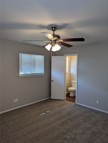 1820 Warren Lane, Fort Worth, TX 76112