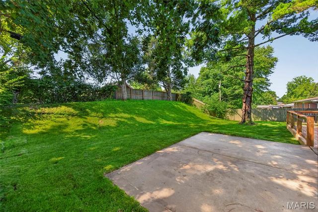 11214 Terry Avenue, Bridgeton, MO 63044
