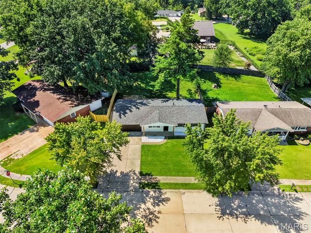 11214 Terry Avenue, Bridgeton, MO 63044