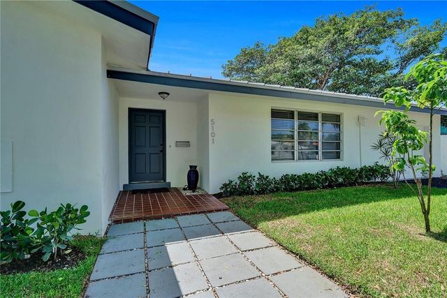 5101 NE 27th Avenue, Lighthouse Point, FL 33064
