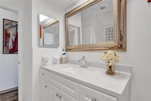 5101 NE 27th Avenue, Lighthouse Point, FL 33064