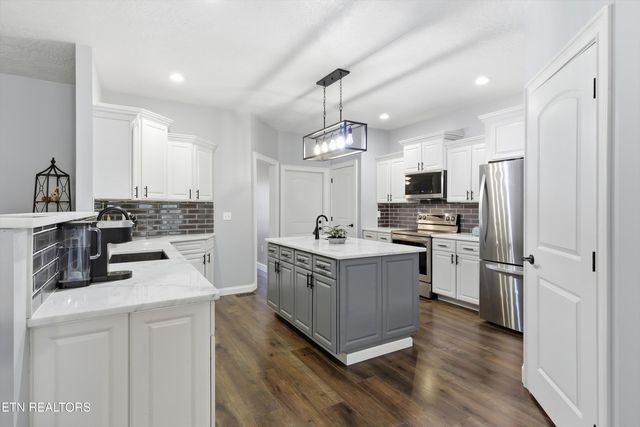 3410 Jason Place, Sevierville, TN 37876