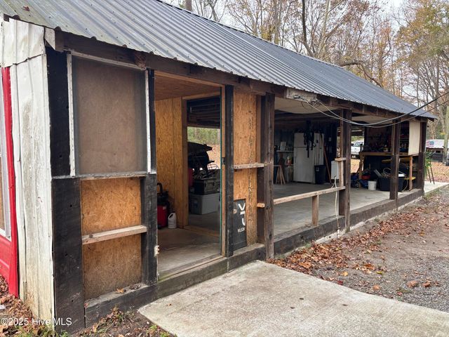 390 Phillips Hill Road, Conway, NC 27820