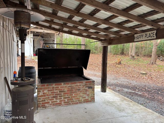 390 Phillips Hill Road, Conway, NC 27820