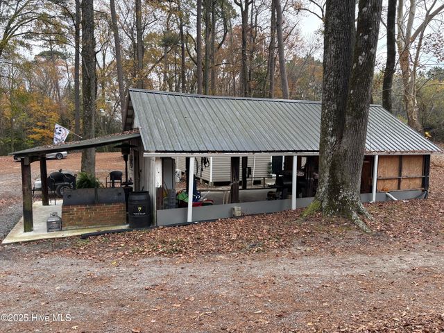 390 Phillips Hill Road, Conway, NC 27820