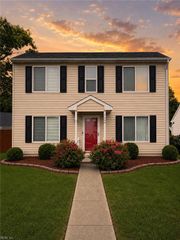 1198 C ST, Suffolk, VA 23434
