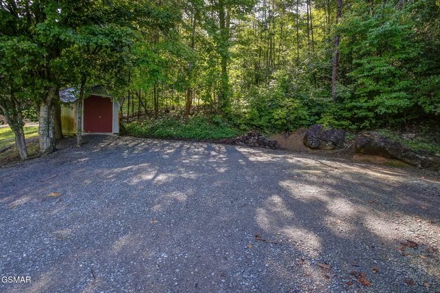 1149 Tranquility Hills Way, Cosby, TN 37722