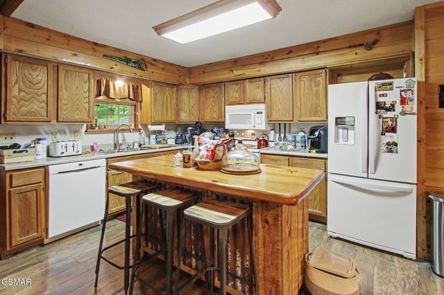 1149 Tranquility Hills Way, Cosby, TN 37722