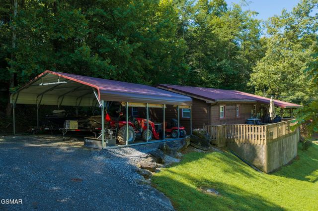 1149 Tranquility Hills Way, Cosby, TN 37722