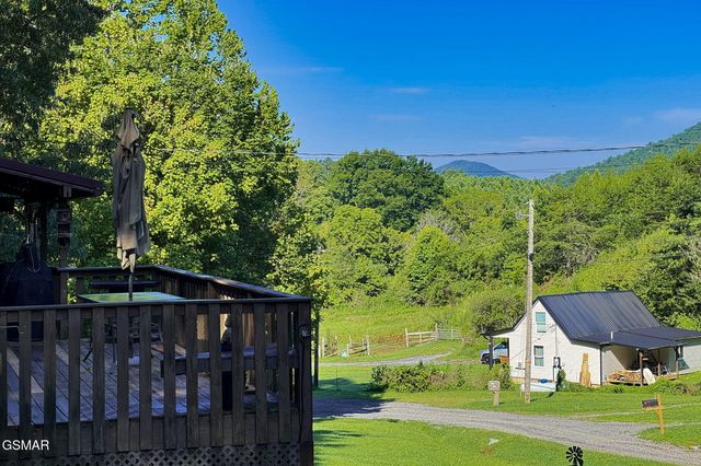 1149 Tranquility Hills Way, Cosby, TN 37722