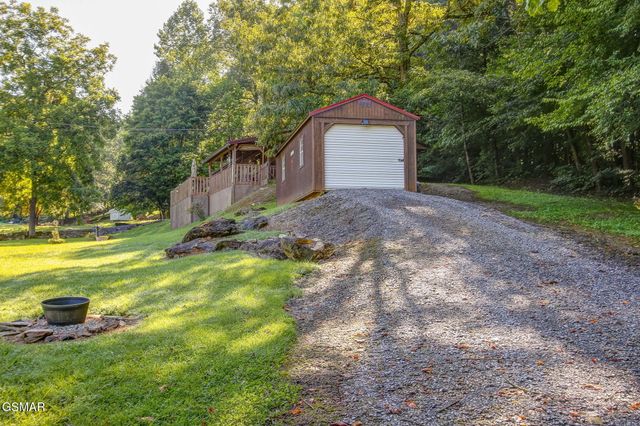 1149 Tranquility Hills Way, Cosby, TN 37722