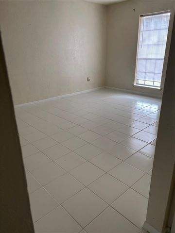 2210 Buchanan Drive, Baytown, TX 77520