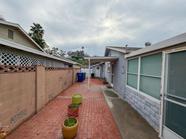 23375 Erwin Street, Woodland Hills, CA 91367