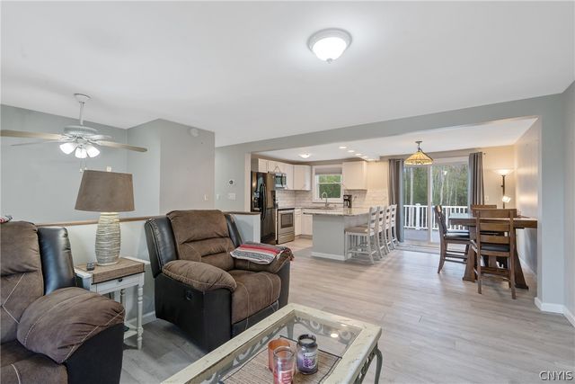9467 Madison Avenue, Cicero, NY 13029
