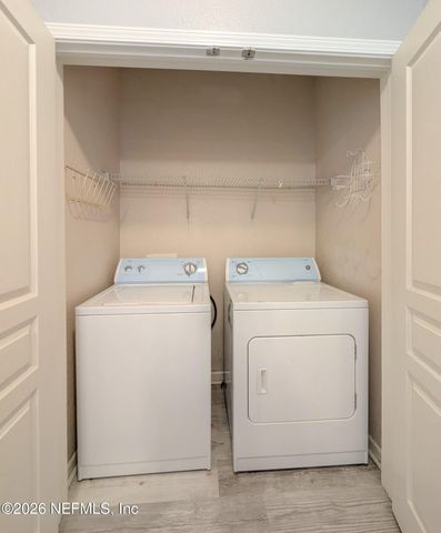 8290 GATE Parkway W 147, Jacksonville, FL 32216