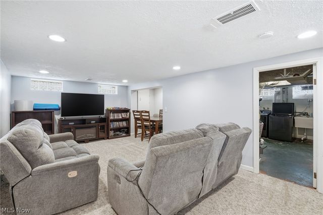 3695 Normandy Road, Shaker Heights, OH 44120