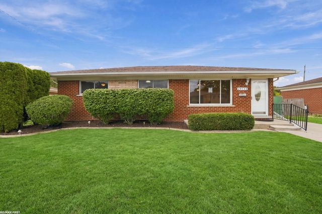 29732 Sutherland Drive, Warren, MI 48088