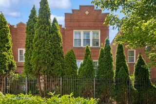3751 N Sacramento Avenue, Chicago, IL 60618
