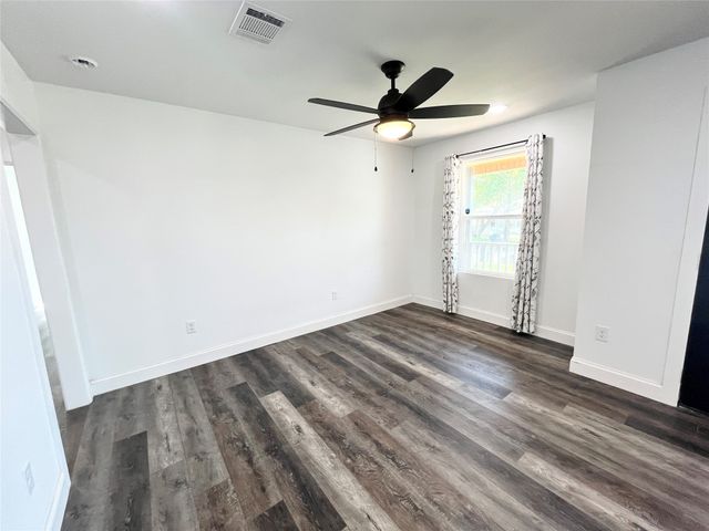 4136 Lisbon Street, Fort Worth, TX 76107