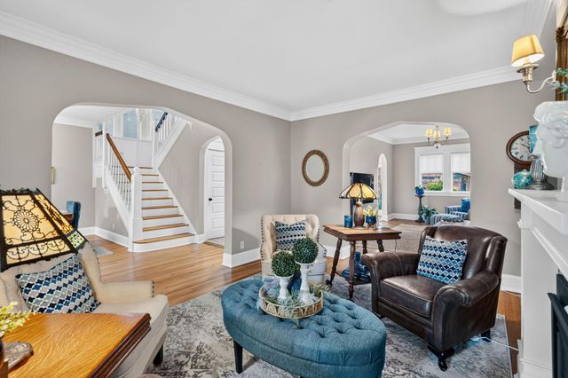 847 Ashland Avenue, Saint Paul, MN 55104