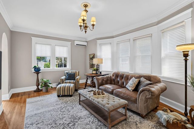 847 Ashland Avenue, Saint Paul, MN 55104