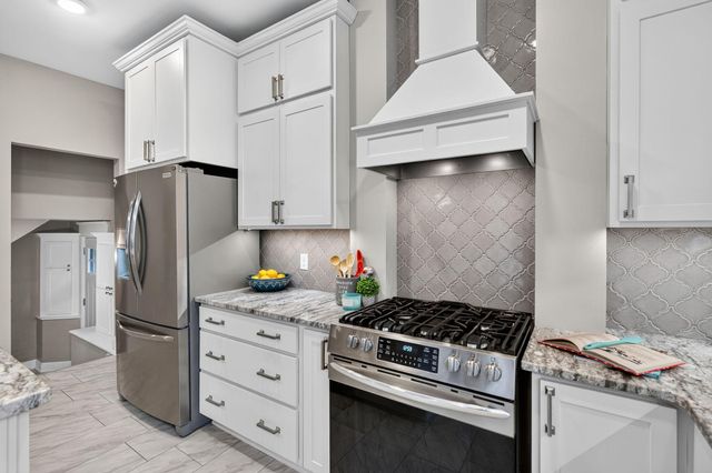 847 Ashland Avenue, Saint Paul, MN 55104