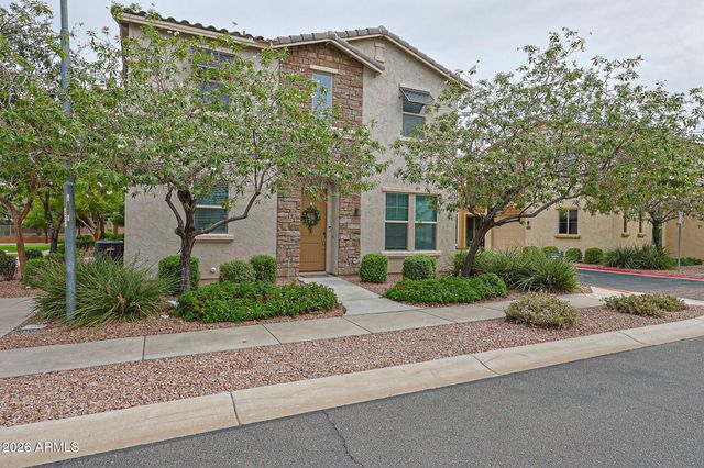 17717 W MANDALAY Lane, Surprise, AZ 85388