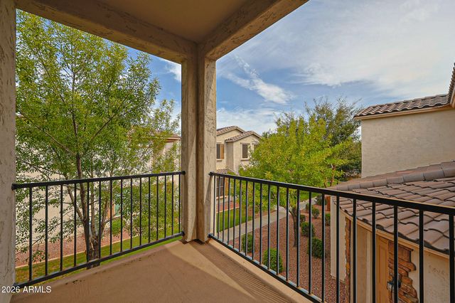 17717 W MANDALAY Lane, Surprise, AZ 85388