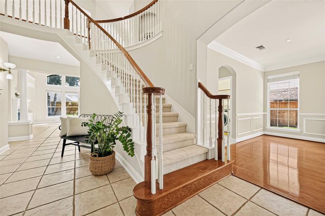 9614 Woodcliff Lake Drive, Spring, TX 77379