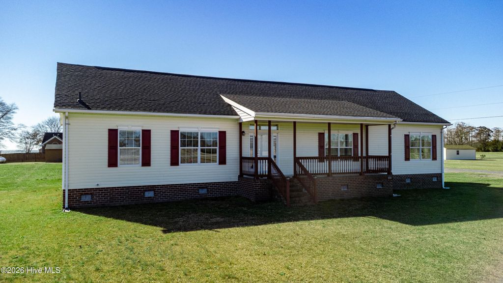 654 Muddy Creek Road, Hertford, NC 27944