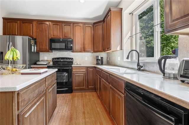 22511 W 113th Street, Olathe, KS 66061