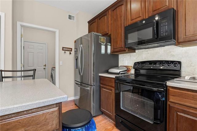 22511 W 113th Street, Olathe, KS 66061