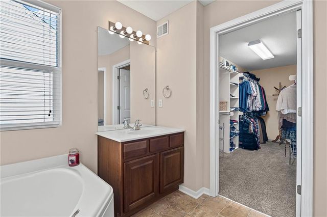 22511 W 113th Street, Olathe, KS 66061