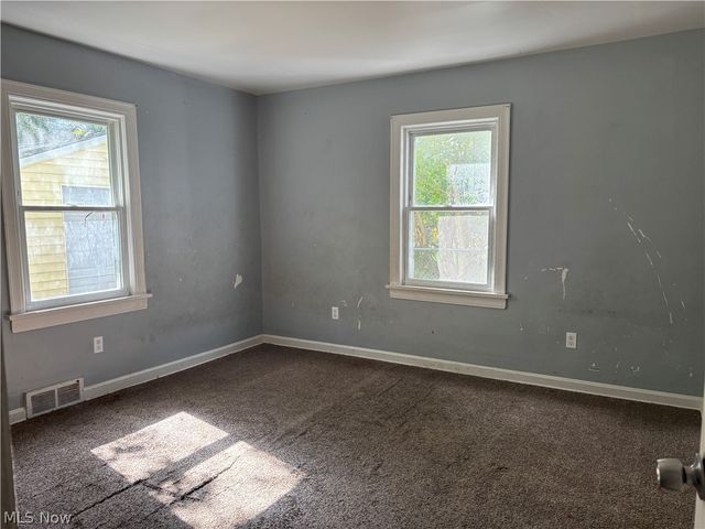 74 Vesper Street, Akron, OH 44310