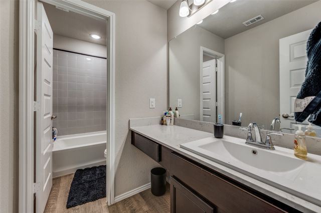 1508 Pleasant Knoll Trail, Aubrey, TX 76227