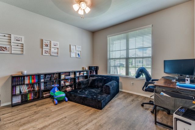 1508 Pleasant Knoll Trail, Aubrey, TX 76227