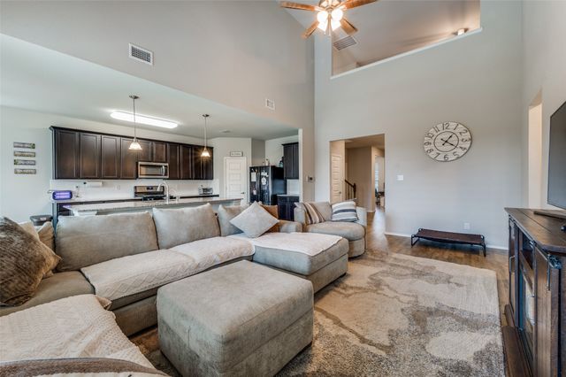 1508 Pleasant Knoll Trail, Aubrey, TX 76227