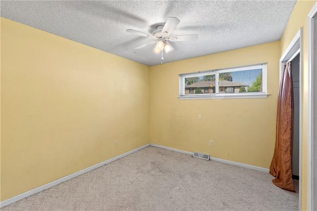 4919 Bluejacket Street, Shawnee, KS 66203