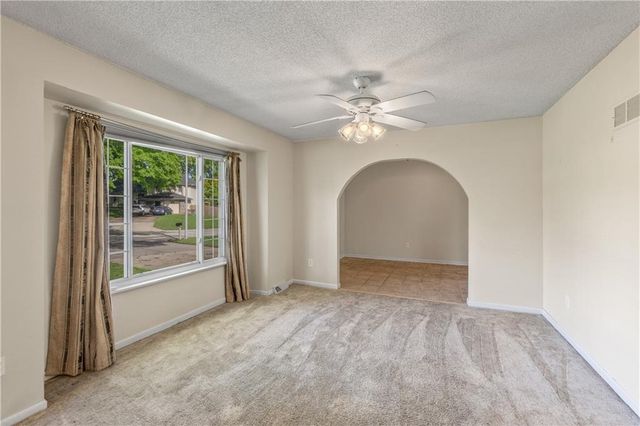 4919 Bluejacket Street, Shawnee, KS 66203