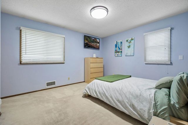 5900 Saint Johns Avenue, Edina, MN 55424