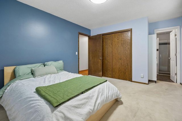 5900 Saint Johns Avenue, Edina, MN 55424