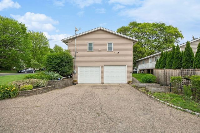 5900 Saint Johns Avenue, Edina, MN 55424