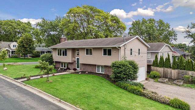 5900 Saint Johns Avenue, Edina, MN 55424