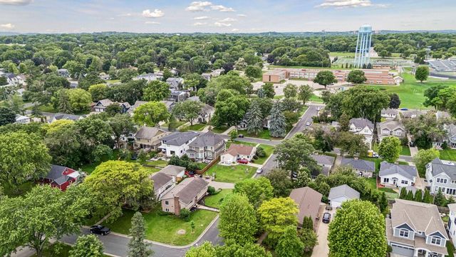 5900 Saint Johns Avenue, Edina, MN 55424