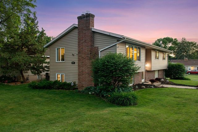 5900 Saint Johns Avenue, Edina, MN 55424