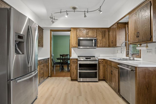 5900 Saint Johns Avenue, Edina, MN 55424