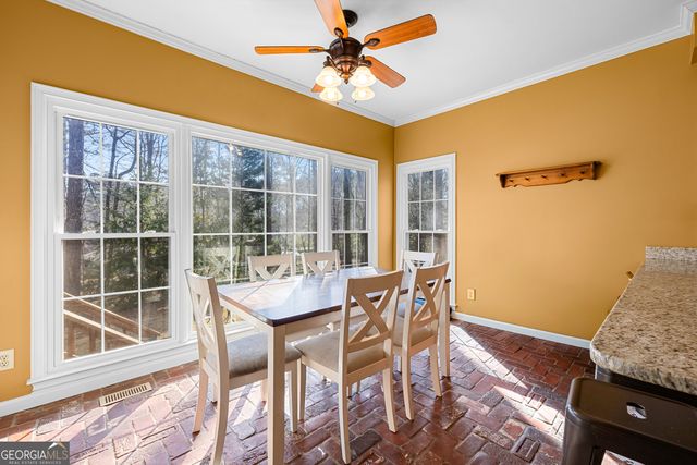 205 Wyngate Circle, Fayetteville, GA 30215